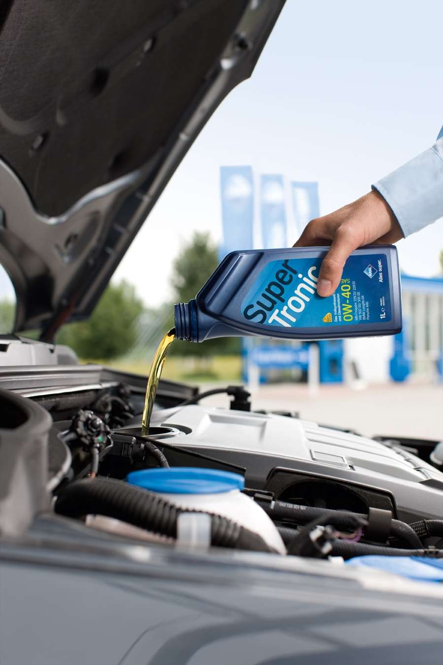 Kraft- & Schmierstoffe