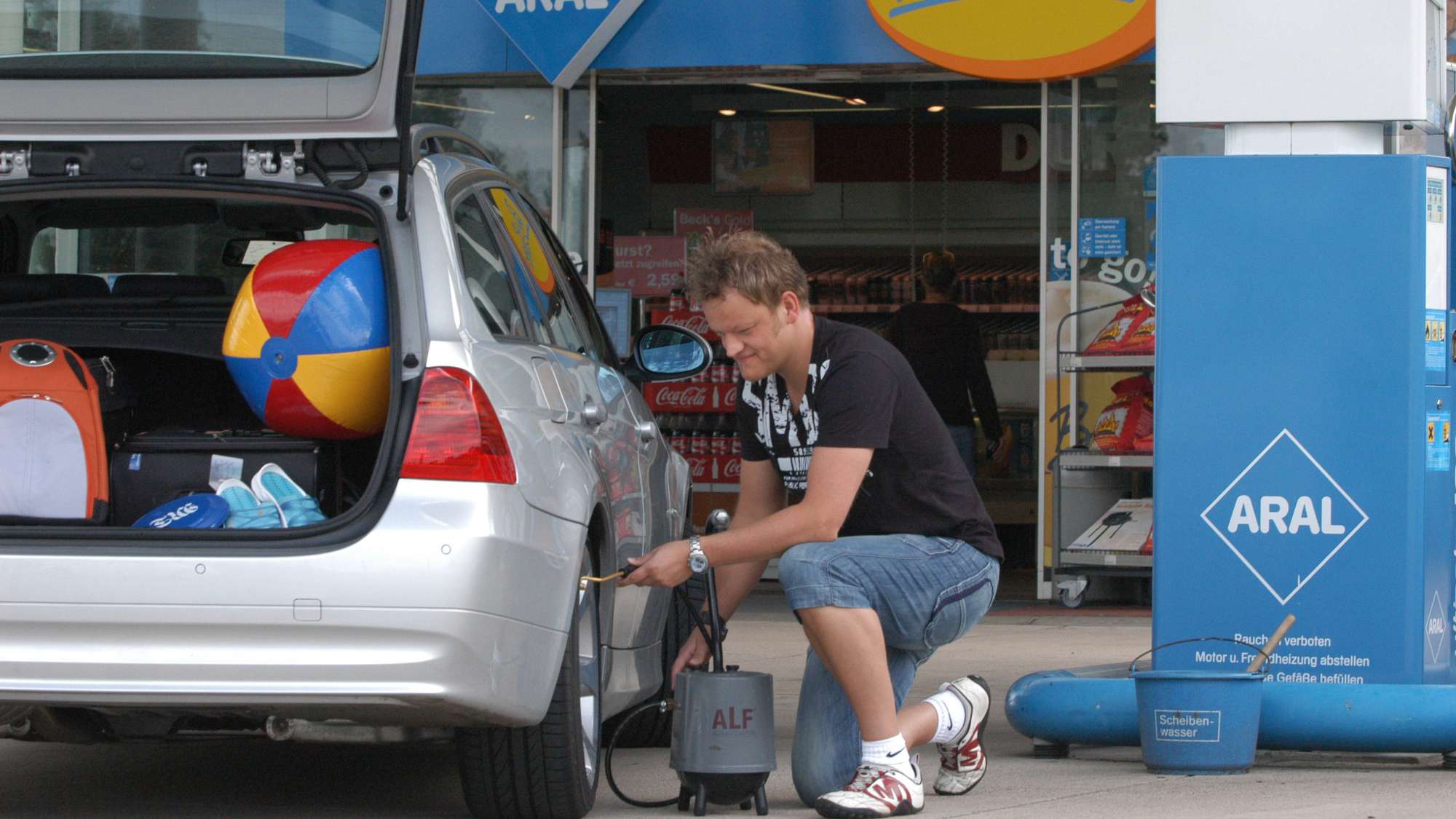 Tankstelle Presse Home